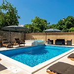 Villa Sagri - Heated Pool Zagrici