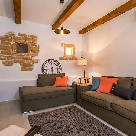 Sagri - Heated Pool Villa *