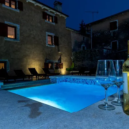 Sagri - Heated Pool *