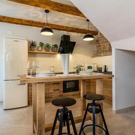 Sagri - Heated Pool * Zagrici